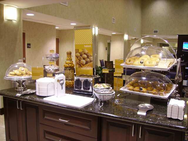 Hampton Inn & Suites Savannah - I-95 South - Gateway Georgetown Ristorante foto